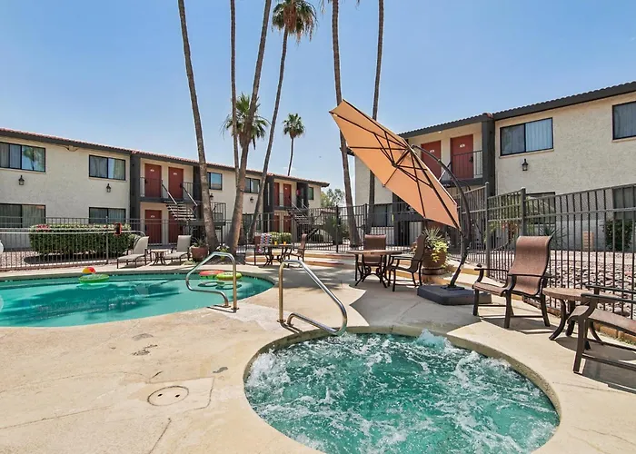 209 Fully Furnished 1br Suite-prime Location