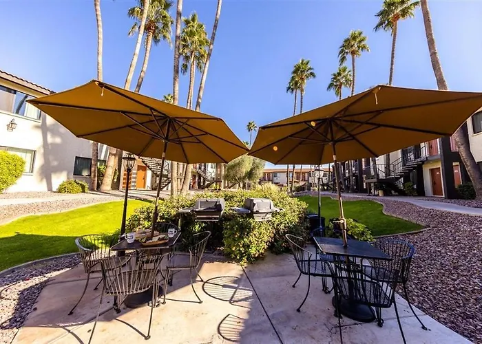 209 Fully Furnished 1br Suite-prime Location Apartment *